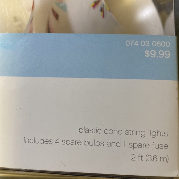 A set of 2 plastic cone string lights - Picture 7 of 8